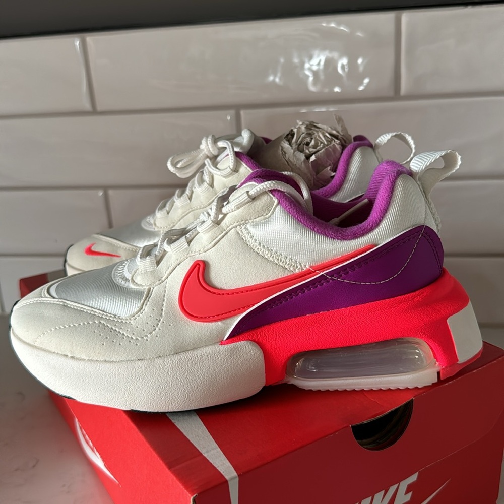NIKE Air Max Verona
